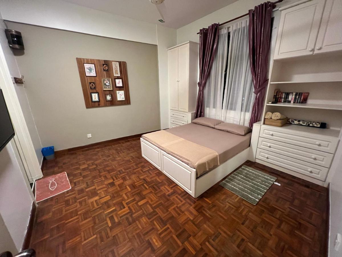 Sevenseas Marina Crescent * Port Dickson